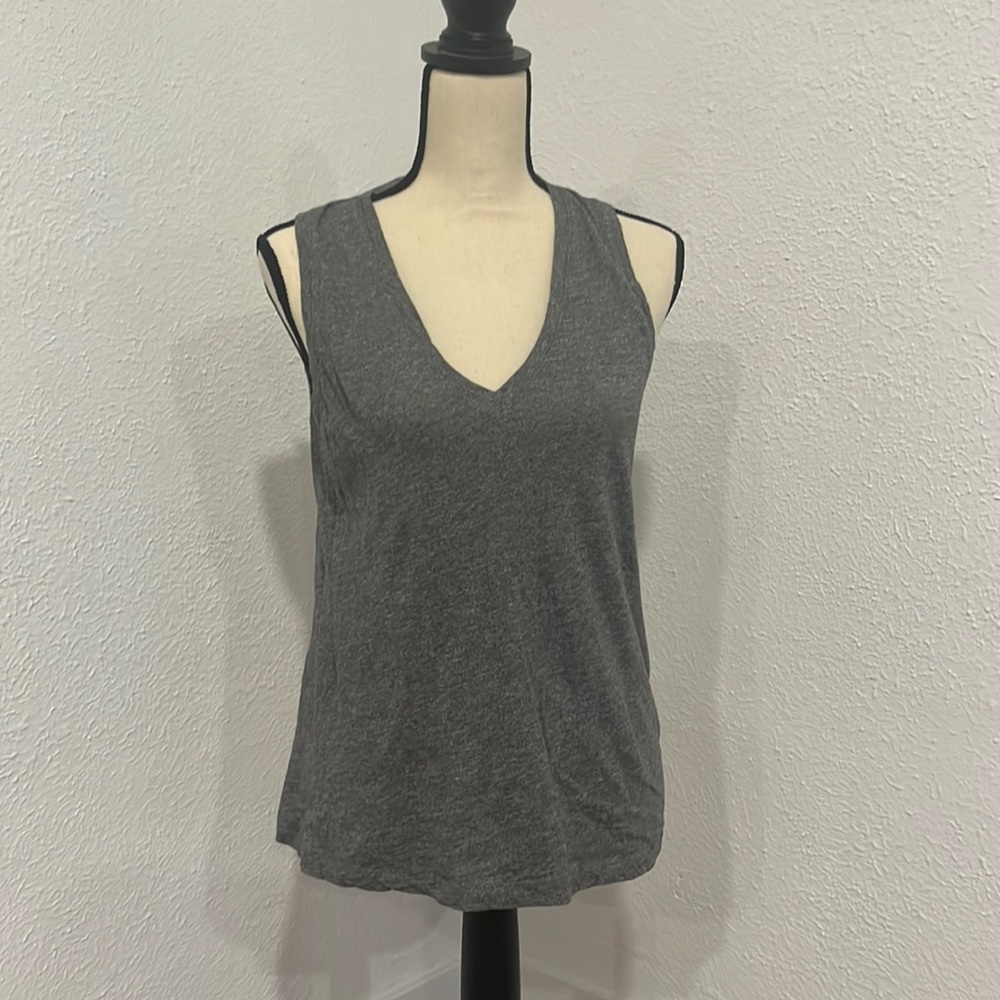 Madewell Gray V-Neck Sleeveless Tee
